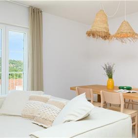 4 Bedroom villa with pool in Mlini, Sleeps 8